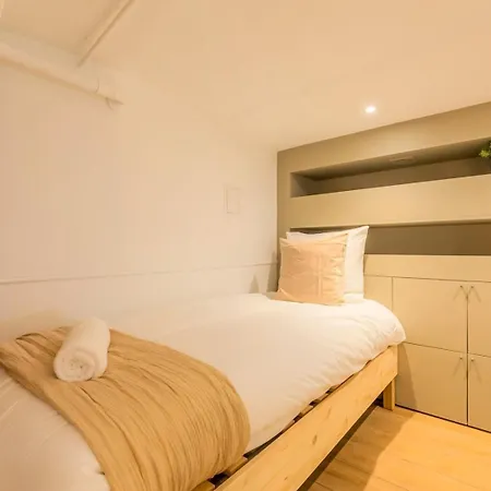 Apartamento Atypical Flat In The Centre Of Lille. Lila